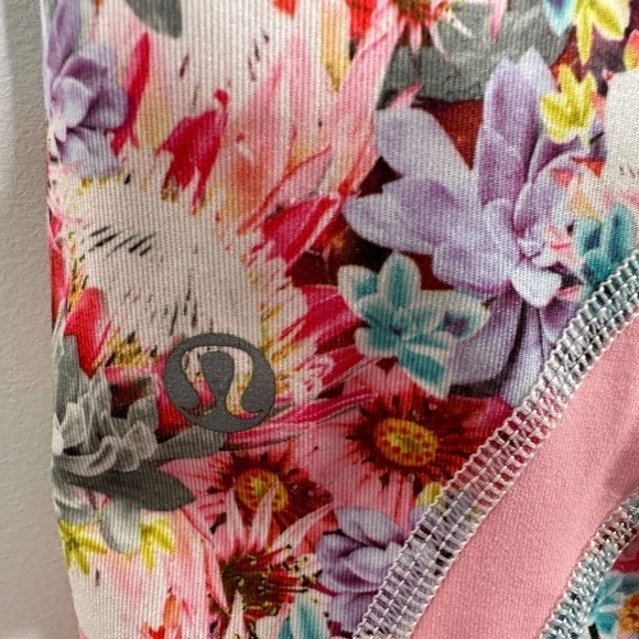 Lululemon Women's Sz 6 Run Inspire Crop II Flowabunga Mini Multi Bleached Coral - Picture 9 of 11